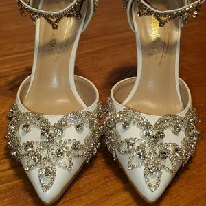 White rhinestone stilletto heel shoes